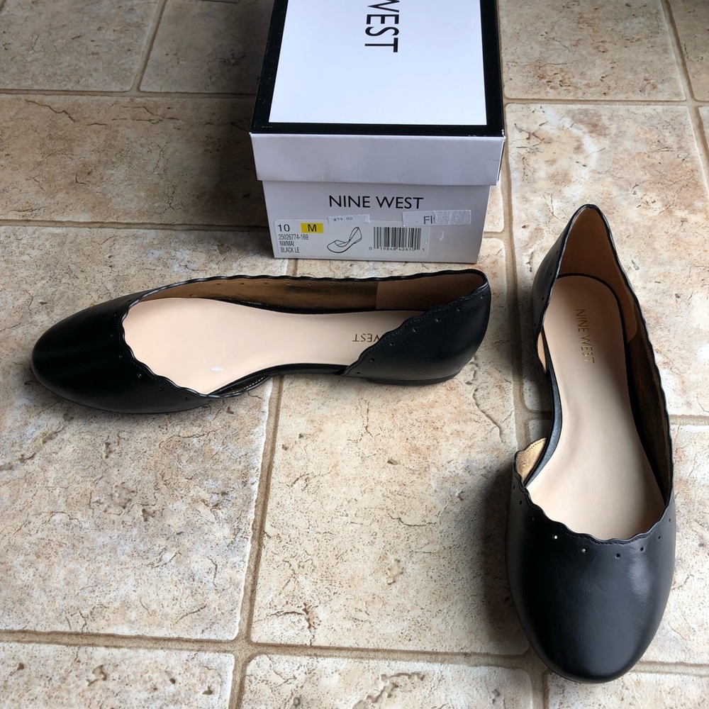 New in box Nine West black leather flats